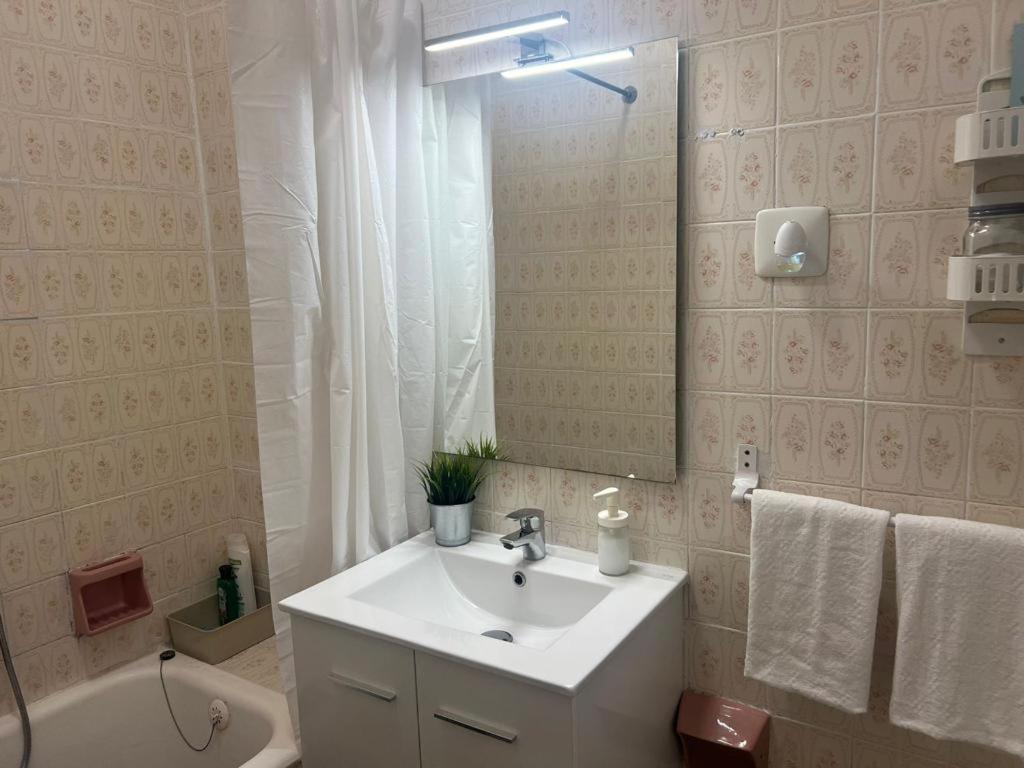 Apartamento Para 4 Personas En El Centro De Valencia, Plaza El Pilar Екстериор снимка